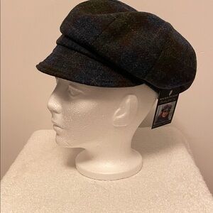 Nwt’s Mucros Weavers Plaid Newsboy Cap